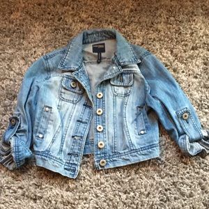 Crop denim jacket